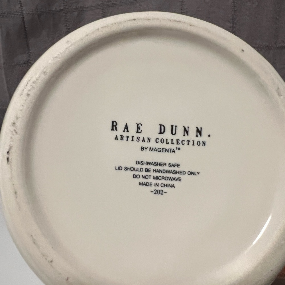 New Rae Dunn ivory canister with heart on the lid. - Picture 4 of 6